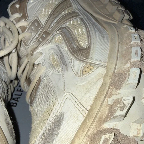 Balenciaga DESTROYED defender sz 46 - Picture 8 of 16